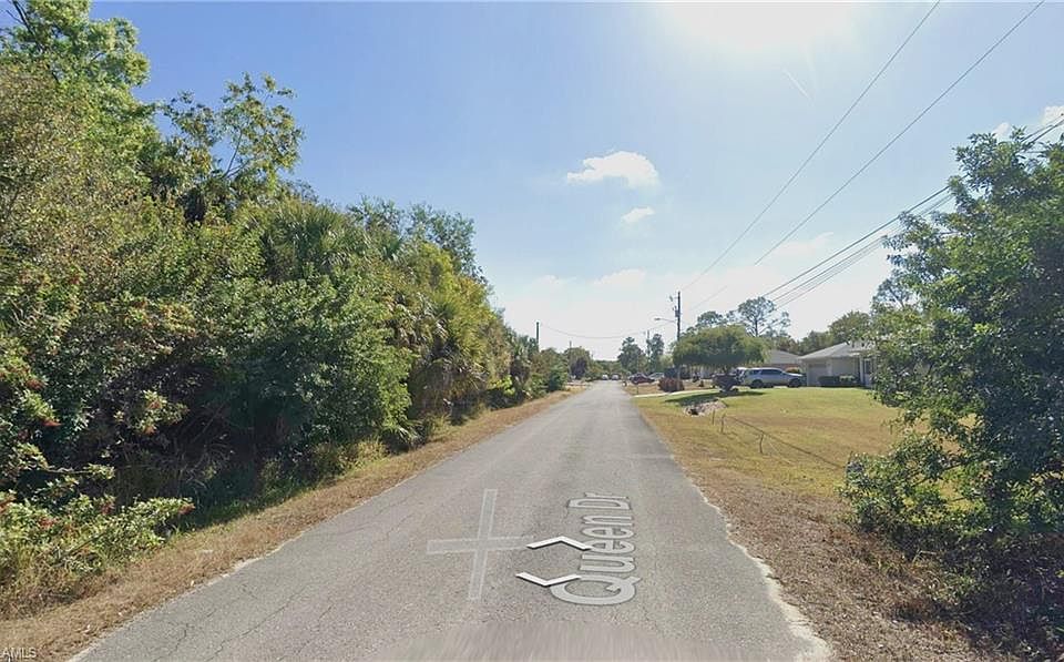 1st image of 2615 Queen DR