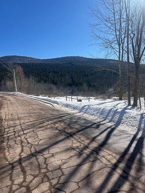 2nd image of 131 Huntersfield Rd