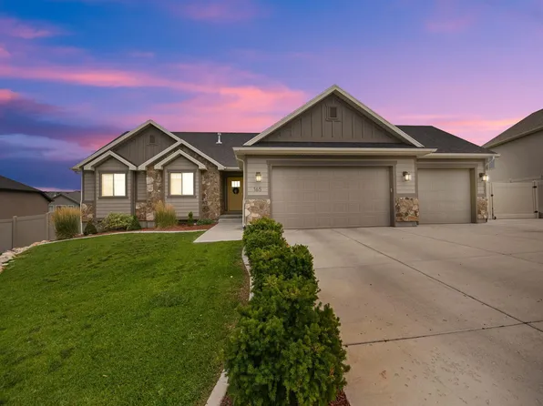 165 W Stillwater Dr, Saratoga Springs, UT 84045