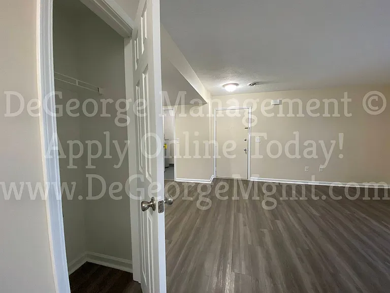 Pine Ridge Apartments — Photo 90