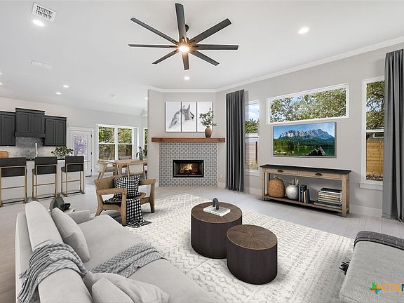 3rd image of 8 Lakewood Cir