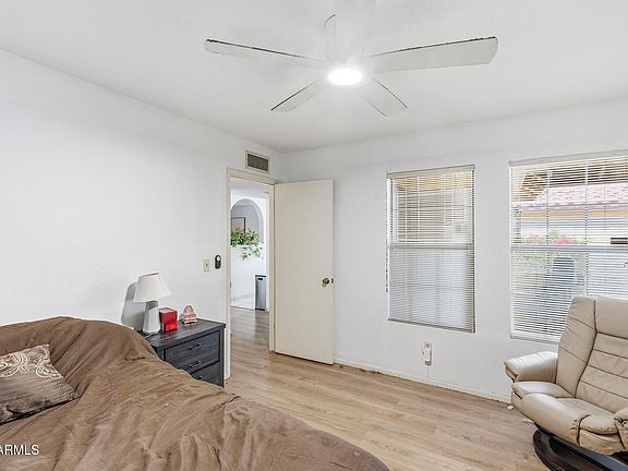 3rd image of 12238 S SHOSHONI Drive