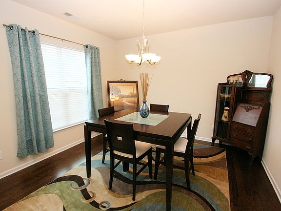 3rd image of 6008 Piscataway Ct