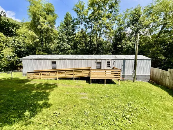 233 Harley Dr, Princeton, WV 24739