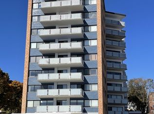 300 Lynn Shore Dr APT 401, Lynn, MA 01902