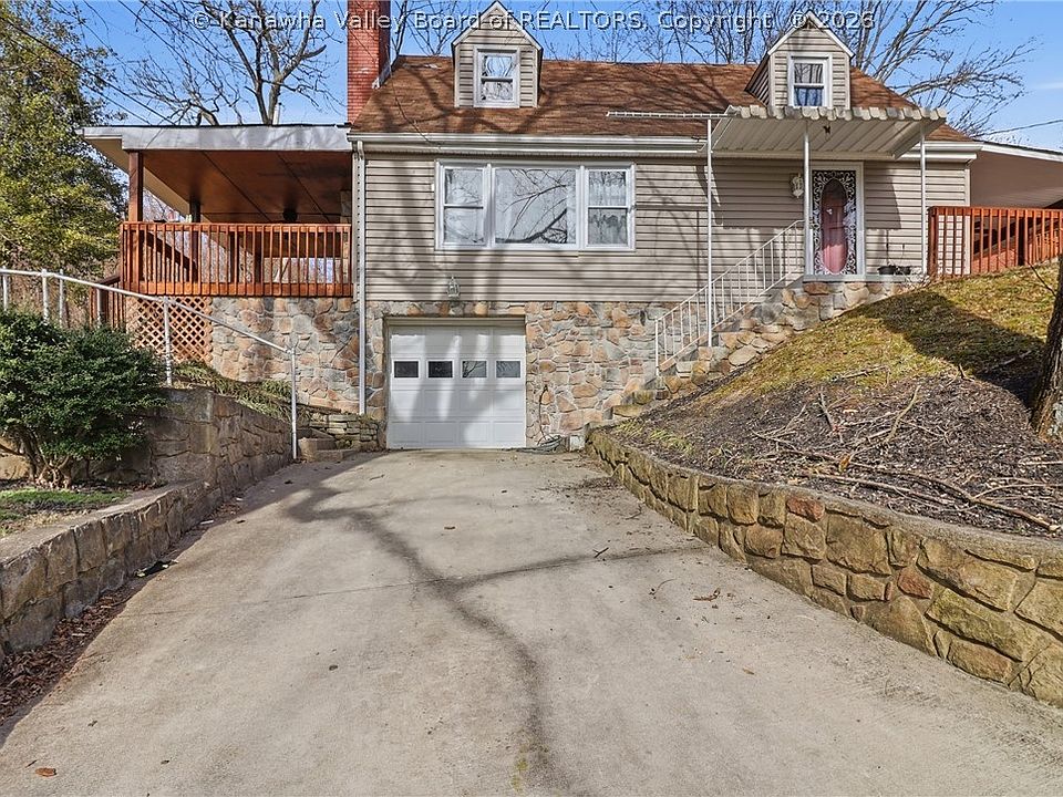 1st image of 700 Mayflower Dr