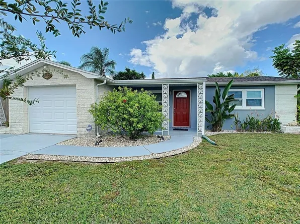 3221 Roxbury Dr, Holiday, FL 34691