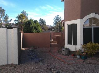 901 N Blackbird Dr, Gilbert, AZ 85234
