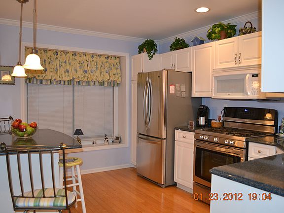 Fully updated kitchen with SS appliances