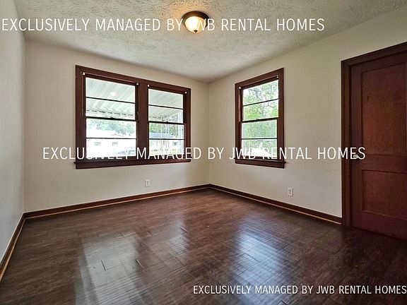 2nd image of 625 Chestnut Dr