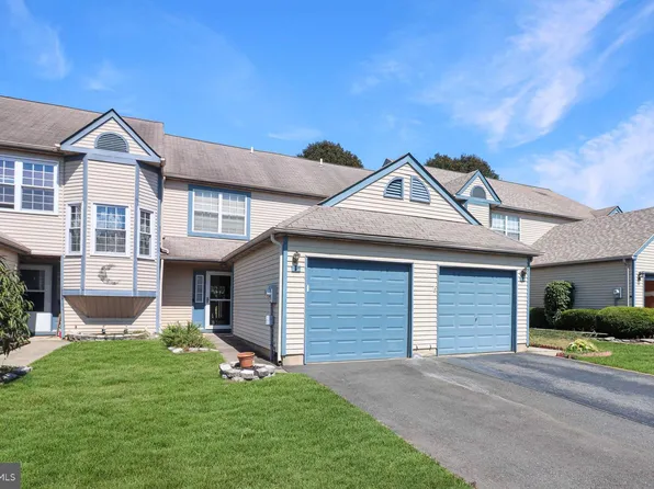 9 Regal Ct, Hamilton, NJ 08690