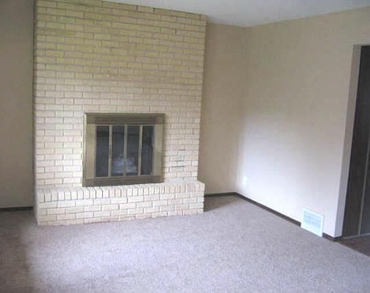 Fireplace - Living Room