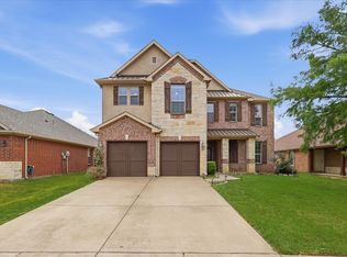 207 Moonlight Dr, Euless, TX 76039