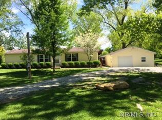 9518 Schaller Rd, Lenzburg, IL 62255