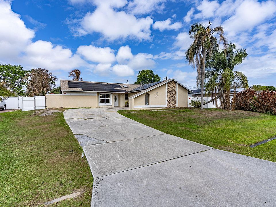 1st image of 249 NW Goldcoast Avenue