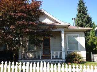 5517 Kenwood Pl N, Seattle, WA 98103