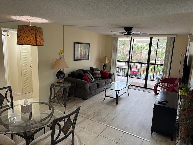 21405 Olean Boulevard — Photo 2