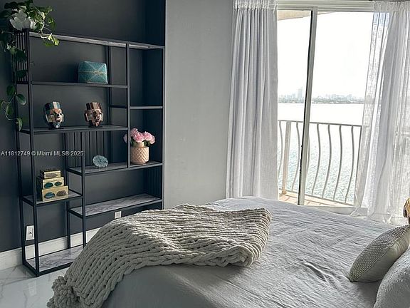 5th image of 7601 E Treasure Dr APT 2022