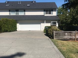 1606 28th St, Anacortes, WA 98221