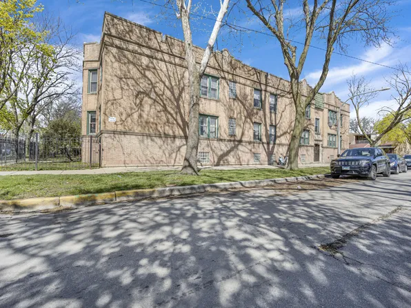 2442 N Kilbourn Ave #2, Chicago, IL 60639