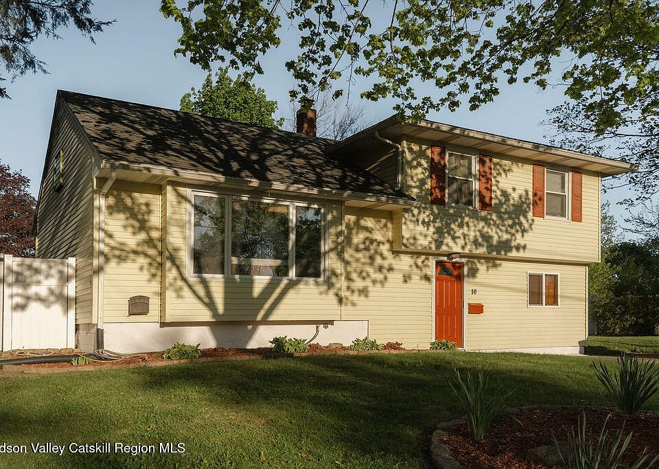 1st image of 10 Cambridge Drive