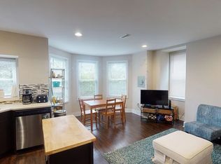 327 S 46th St #4426-3R, Philadelphia, PA 19143