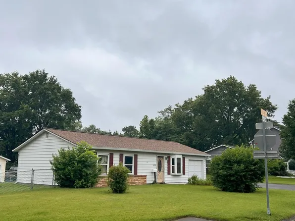 815 S Cypress Ct, Sterling, VA 20164