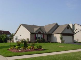 762 Churchill Ln, Oswego, IL 60543