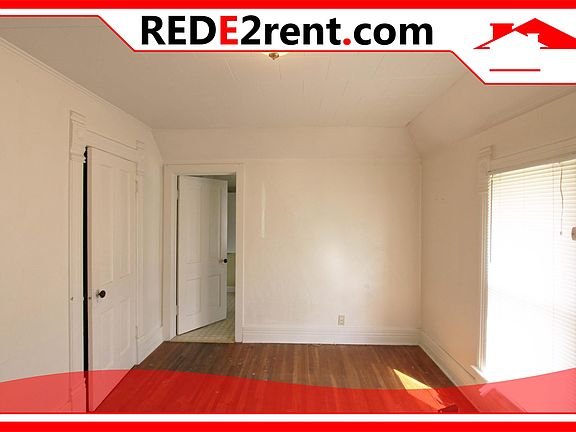 5th image of 308 1/2 N Palm St