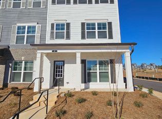 4 Silver Ln, Newnan, GA 30265