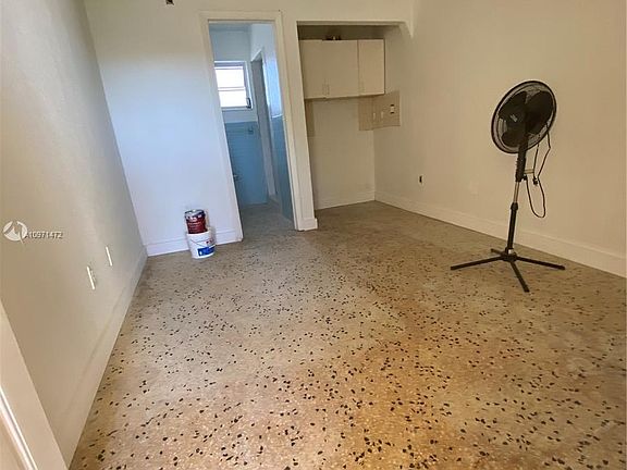 5th image of 1861 NW 19th St #3B