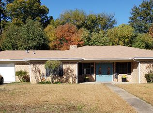 629 Green Oak Dr, Longview, TX 75604