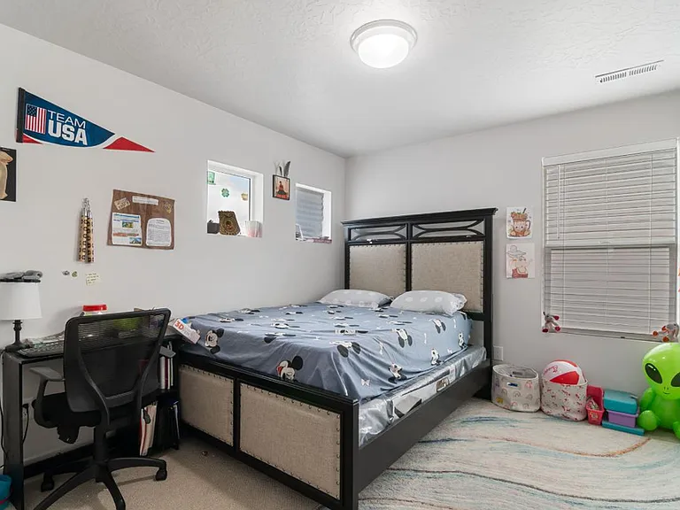 2613 N Snowberry Dr — Photo 5