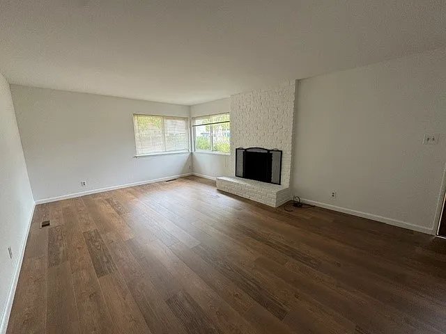 3 bed, 1200 sqft, $4,195 — Photo 3