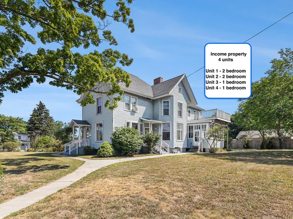 210 N Lavinia St, Ludington, MI 49431