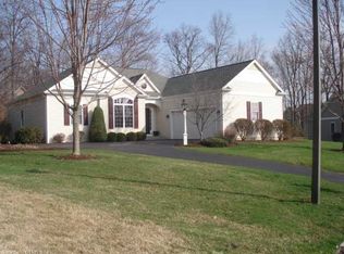50 Arrowwood Ln, Bloomfield, CT 06002
