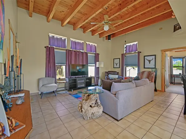 7516 Sagebrush Rd, Santa Fe, NM 87507