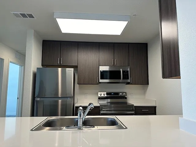 Krisana Apartments — Photo 44