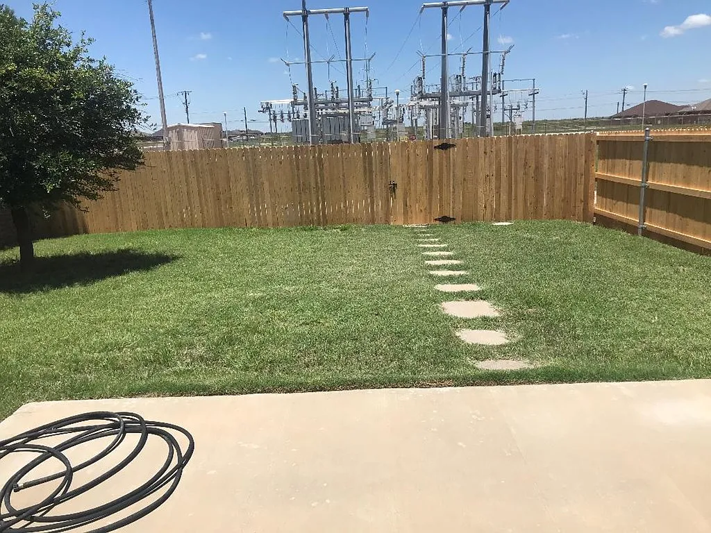 2 bed, 2.0 bath, 1210 sqft, $2,300 — Photo 2