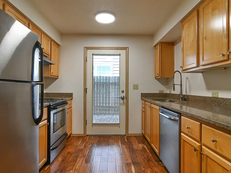 Hays Apartments — Photo 19