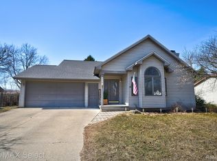 436 Windy Blf, Flushing, MI 48433