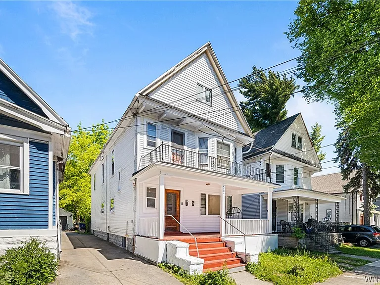 213 Keystone St — Photo 3