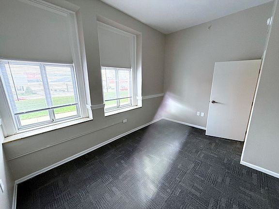 3rd image of 316 N College St #Fef434fee