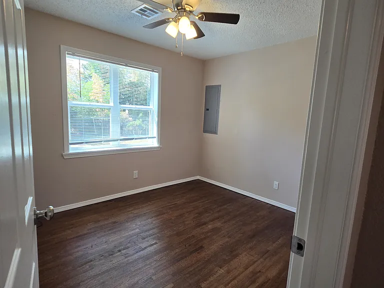 3530 Old Greenwood Rd — Photo 7