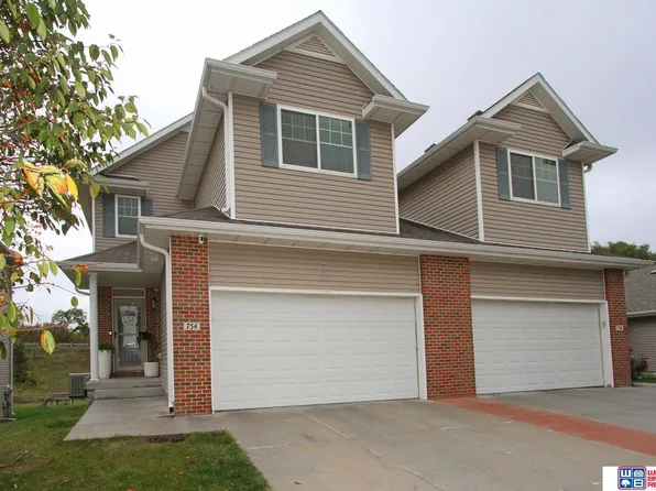 754 Norwood Dr, Lincoln, NE 68512
