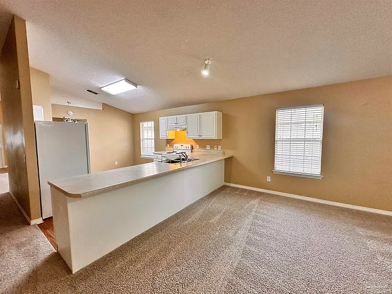 4856 Genevive Ct — Photo 8
