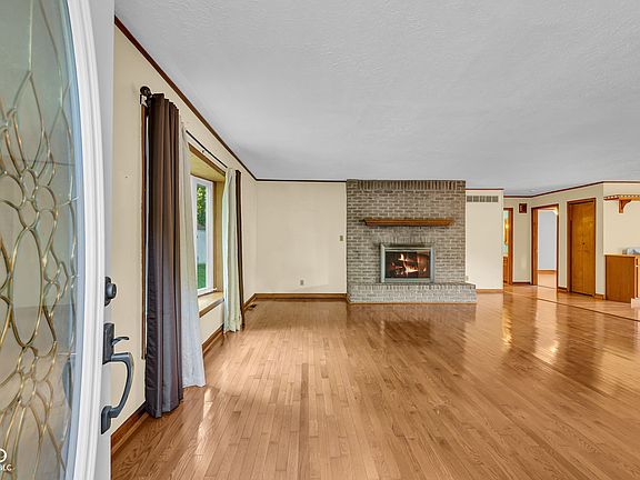 4th image of 7556 W County Road 350 S