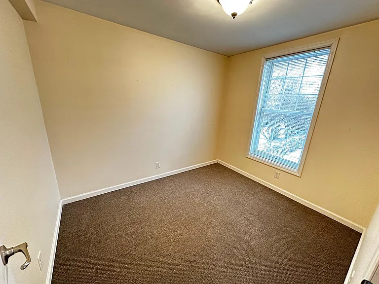 8 Parker St #4 — Photo 23