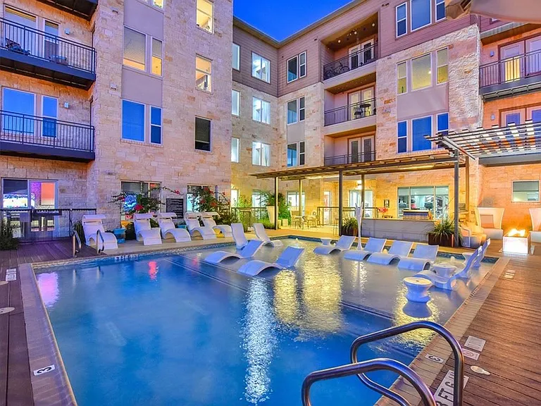 1900 Barton Springs Rd #3040 — Photo 36