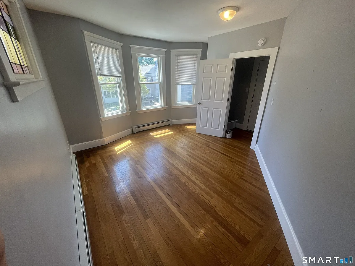 Building Photo - 89 Beacon St #2